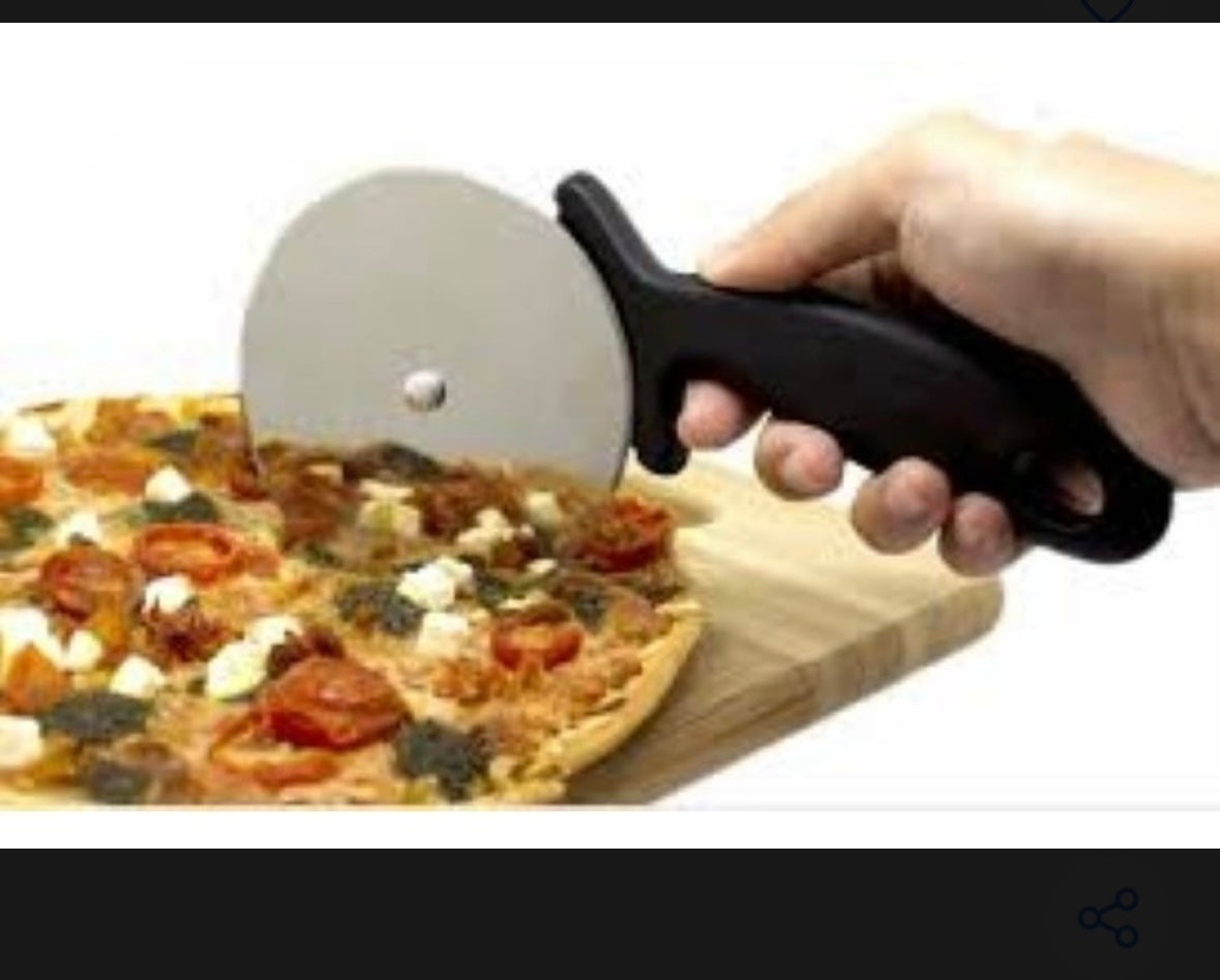 Cortador De Pizza 20,5 Cm Mango Negro